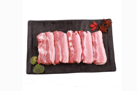  芝華數(shù)據(jù)顯示，豬價指數(shù)自今年年初最高的18.35點一路下跌到6月初的12.8點，之后穩(wěn)步上漲，9月5日漲至下半年新高14.88點，漲幅16.26％。 