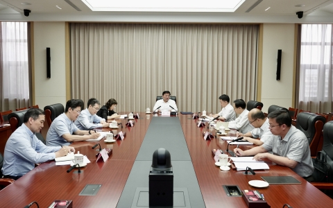 韓俊在高標(biāo)準(zhǔn)農(nóng)田建設(shè)工程質(zhì)量“回頭看”和專項(xiàng)整治部級(jí)專班調(diào)研時(shí)強(qiáng)調(diào) 扎實(shí)有力推進(jìn)專項(xiàng)整治 確保高標(biāo)準(zhǔn)農(nóng)田建設(shè)質(zhì)量